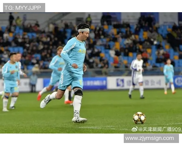 力哥与足球明星们的精彩合影瞬间展现了友谊与激情的完美结合 力哥与足球明星们的精彩合影瞬间展现了友谊与激情的完美结合